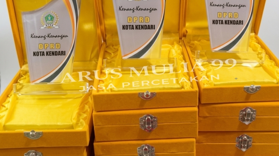 Jasa-plakat-akrilik-custom-jakarta-utara