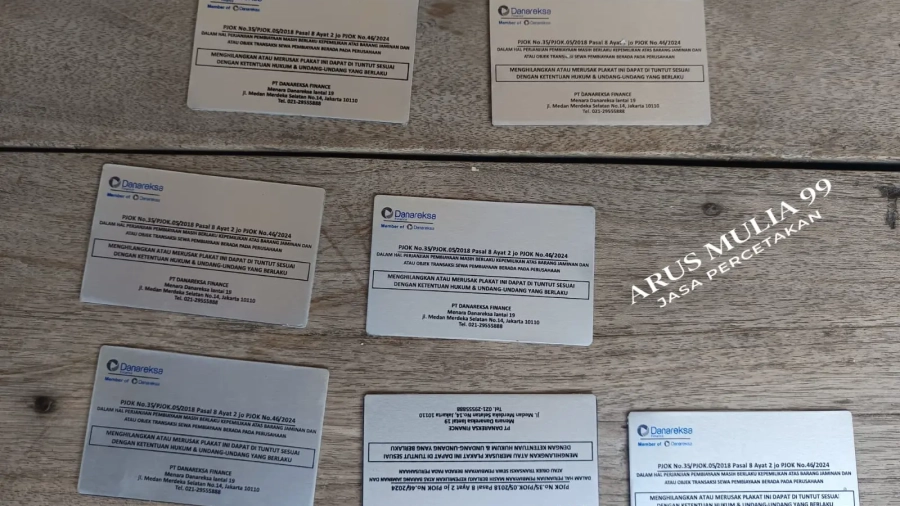 Pusat-souvenir-Plat-Nama-Medali-Plakat-terdekat