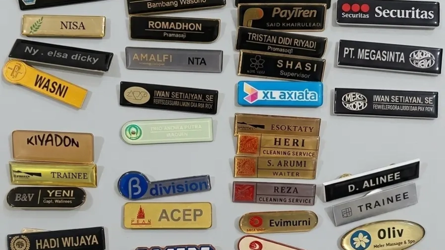 Name tag stainless dan kuningan jakarta selatan