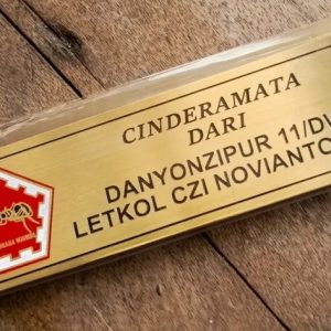 Plat Kuningan Terdekat di Radio Dalam