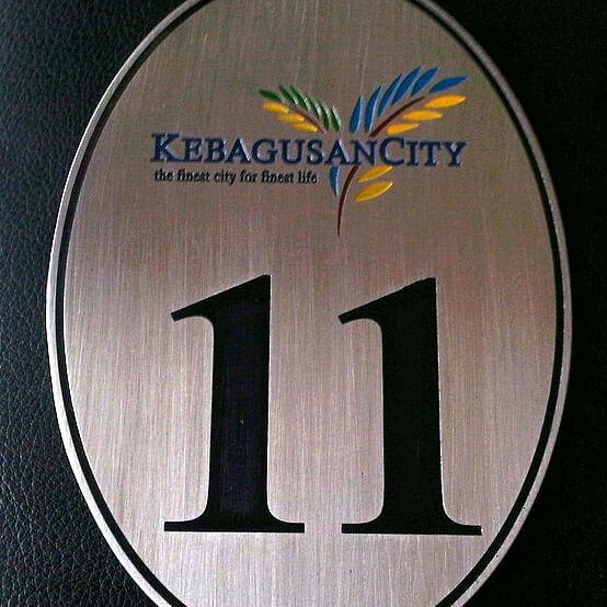 Plat-label-terdekat-di-kebagusan